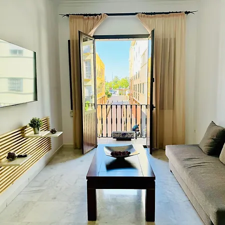 Con Balcon Castilla Triana Lägenhet